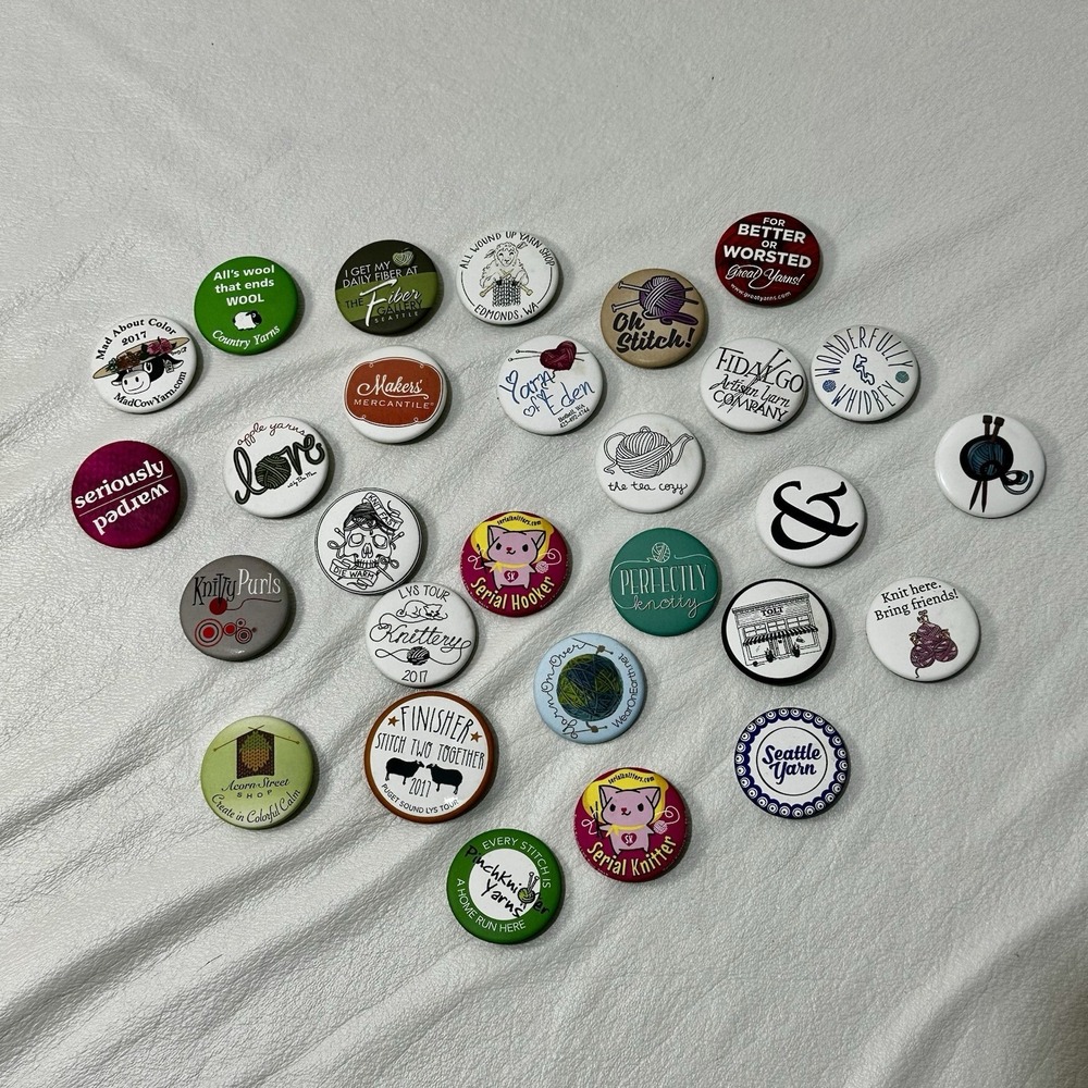 Lot Of 28  KNITTING PINBACKS - Buttons‎ Badges 1.5" Set Hobby Yarn Craft Knit